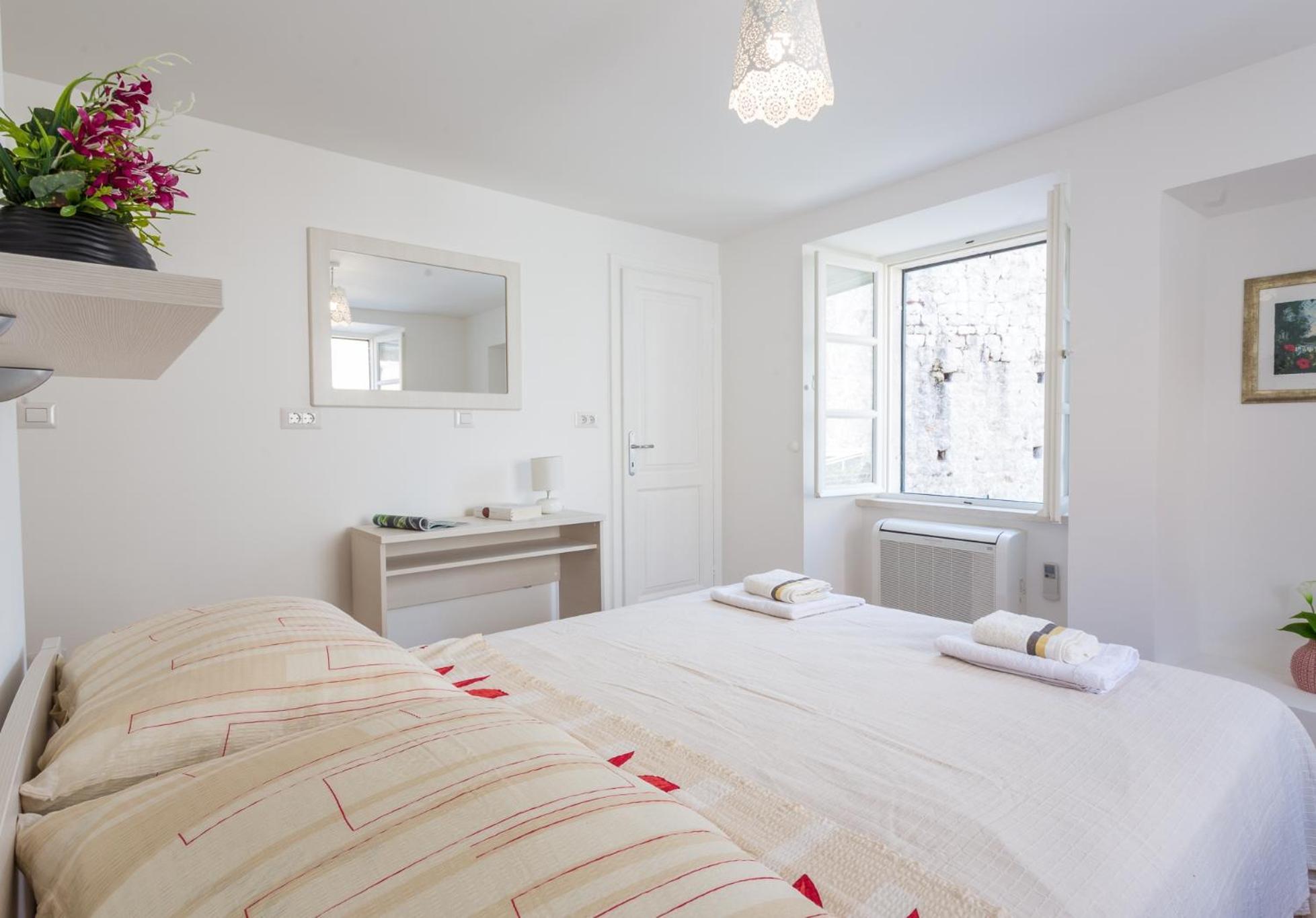 Apartment Royal - Old Town *