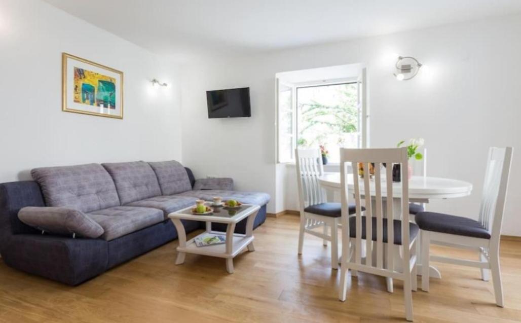 Apartment Royal - Old Town *