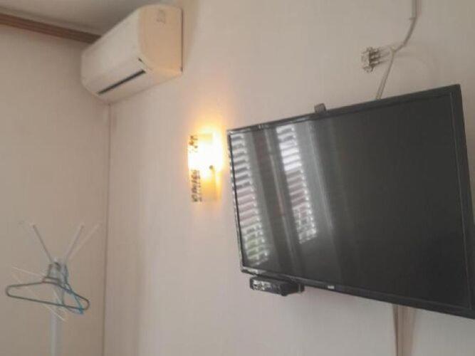 Apartment 2 - Double With Shared Bathroom 1 - 6
