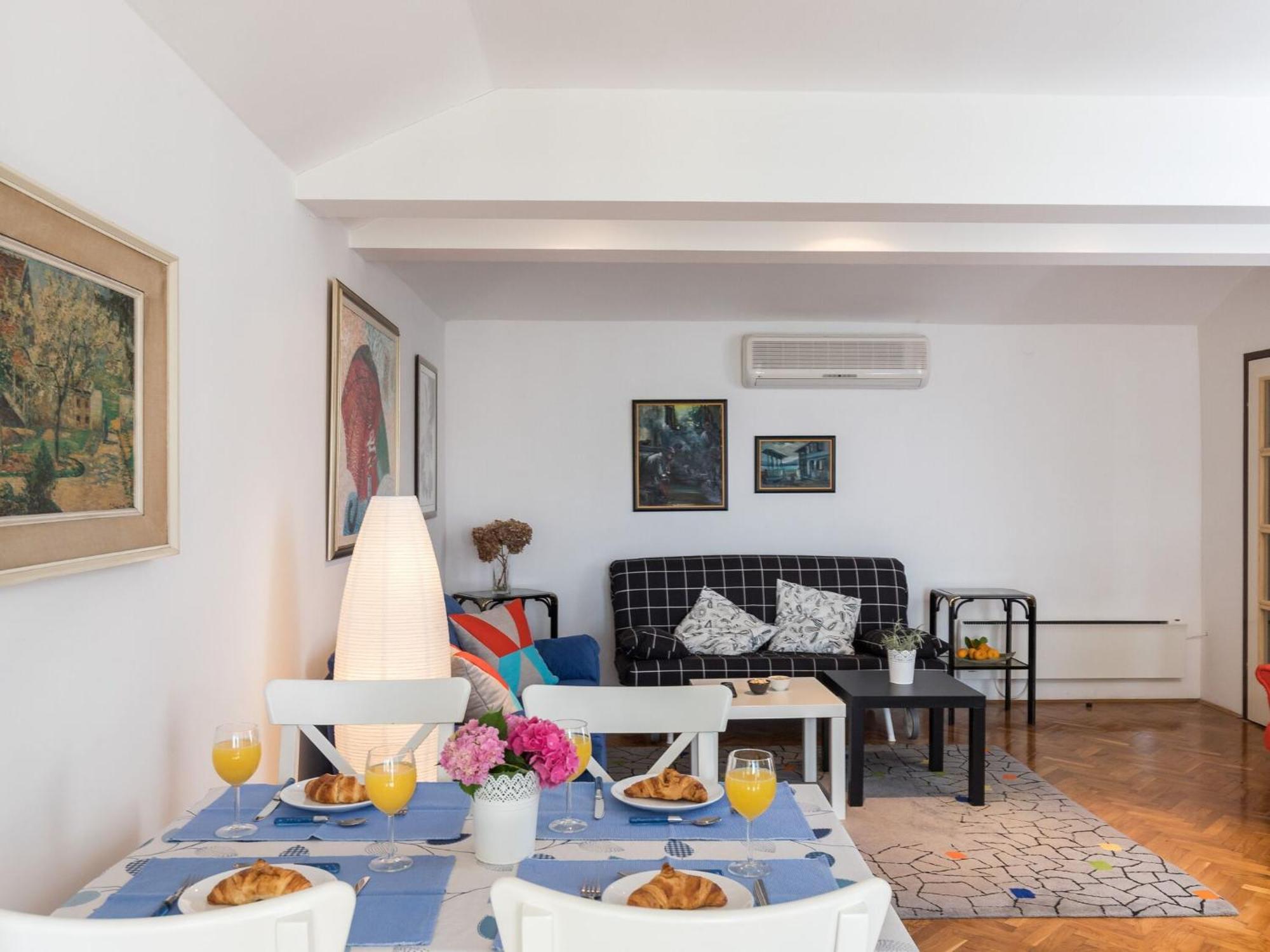 Dubo - One Bedroom With Balcony Apartment