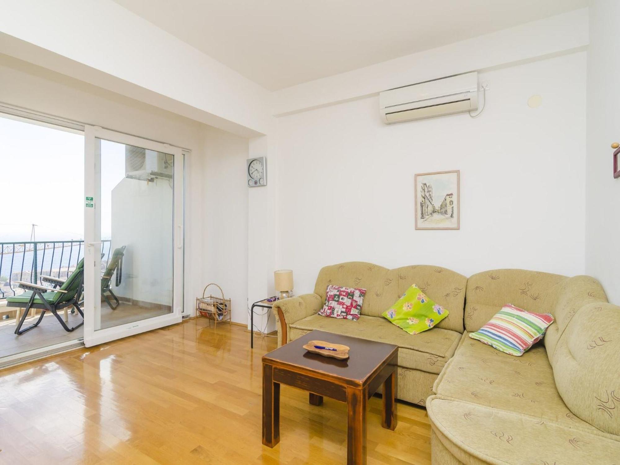 Apartment Ploce Apartments- Two-bedroom With Terrace And Sea View - Frana Cale 24 Street