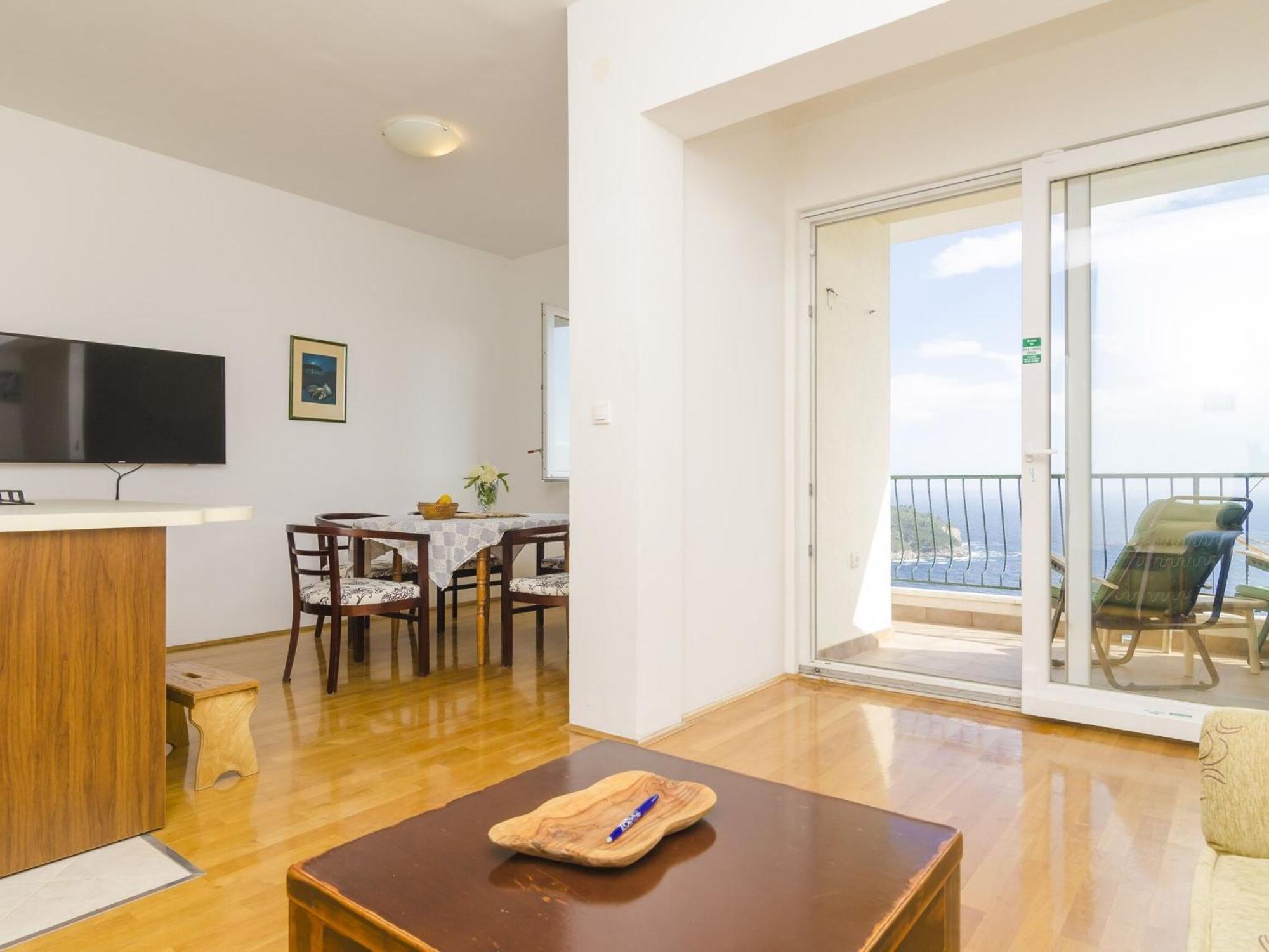 Ploce Apartments- Two-bedroom With Terrace And Sea View - Frana Cale 24 Street Apartment *