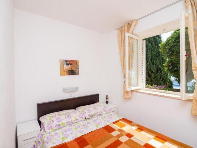 Charming Arena - One Bedroom With Terrace And Sea View Apartment *