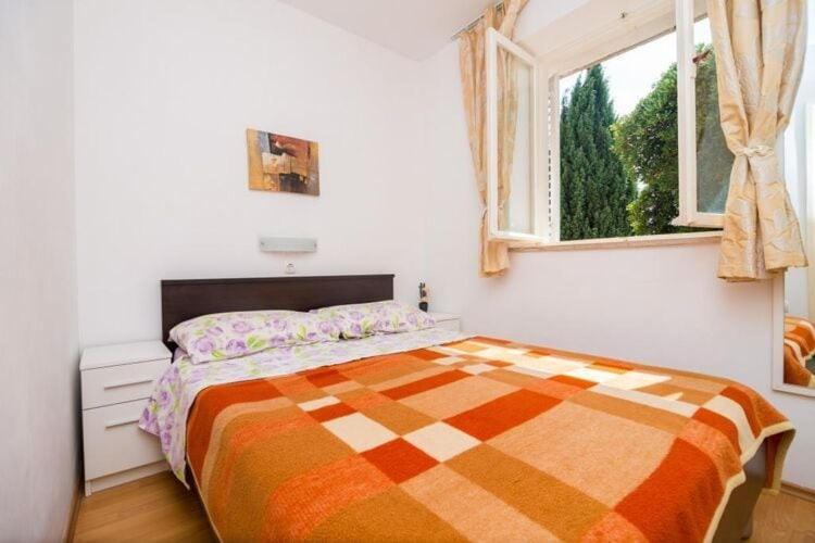 Charming Arena - One Bedroom With Terrace And Sea View Apartment