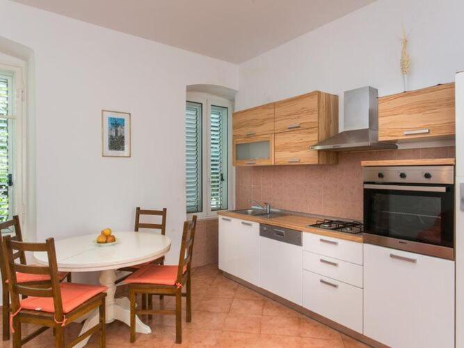 Tranquilo- Two Bedroom With Garden View Apartment Dubrovnik