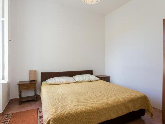 Tranquilo- Two Bedroom With Garden View Apartment *