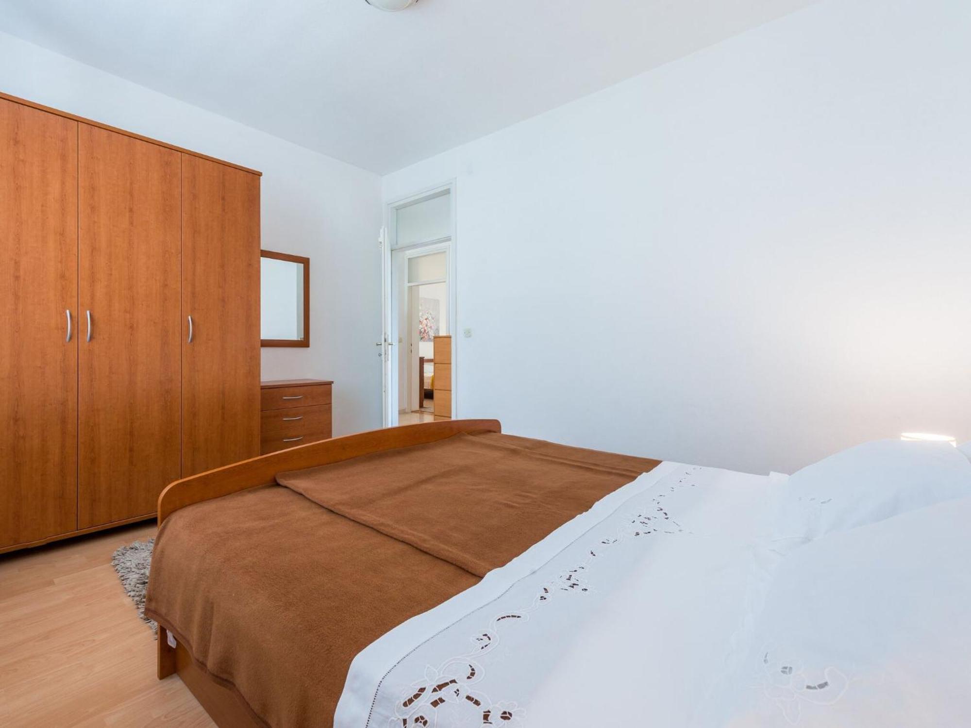 Apartment Lena - Three-bedroom With Balcony And Sea View *