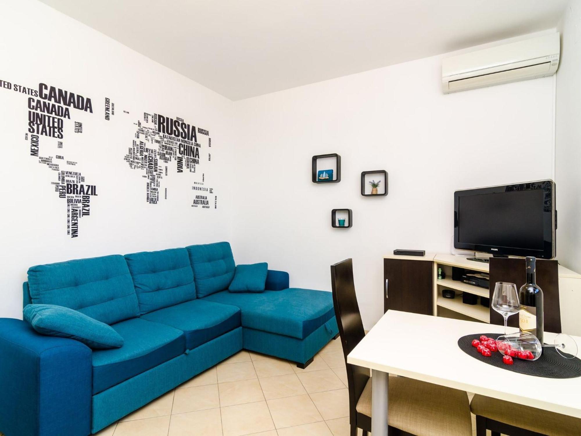 Eulalija- One-bedroom With Terrace And Sea View Apartment