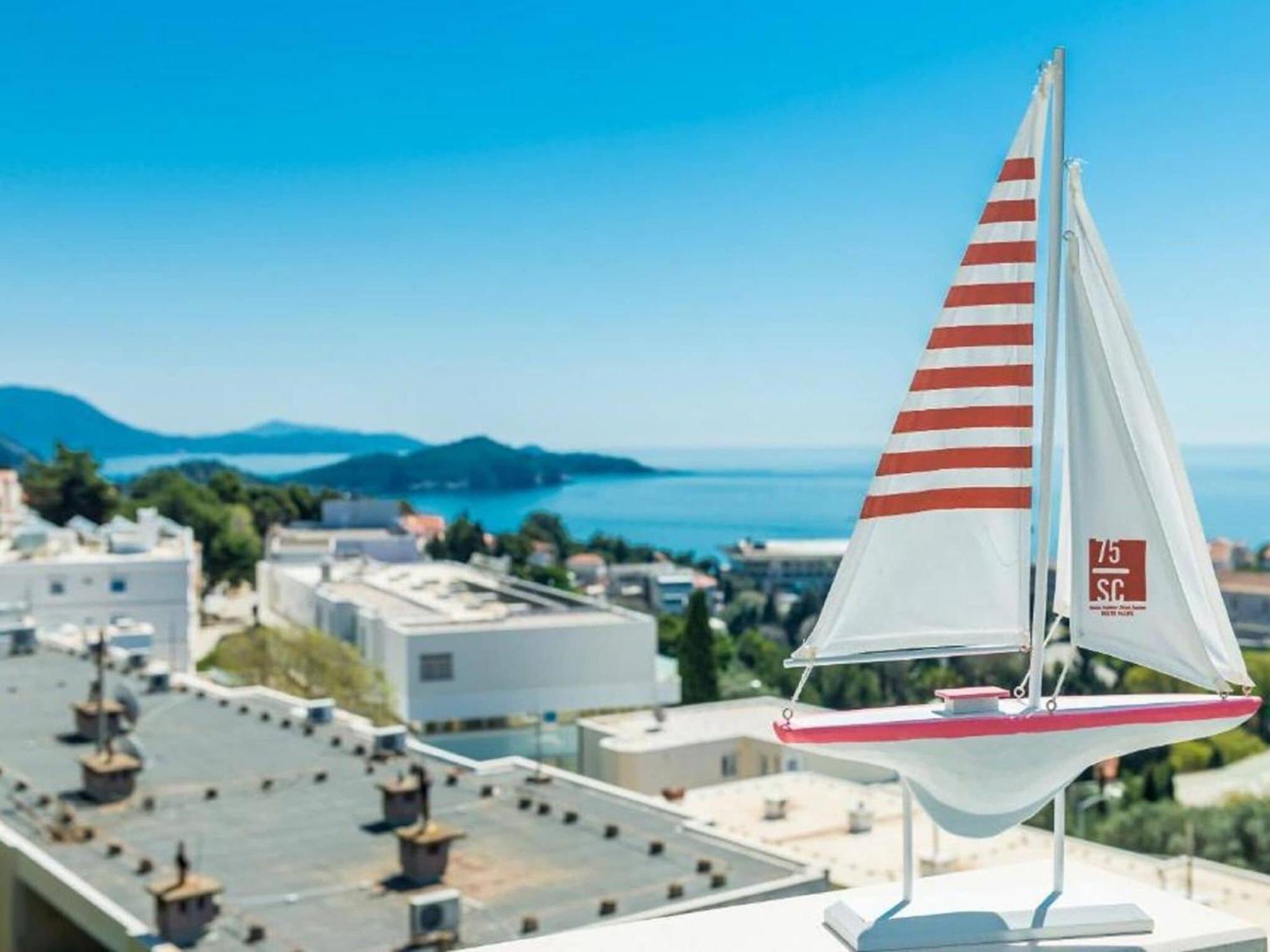 Eulalija- One-bedroom With Terrace And Sea View Apartment *
