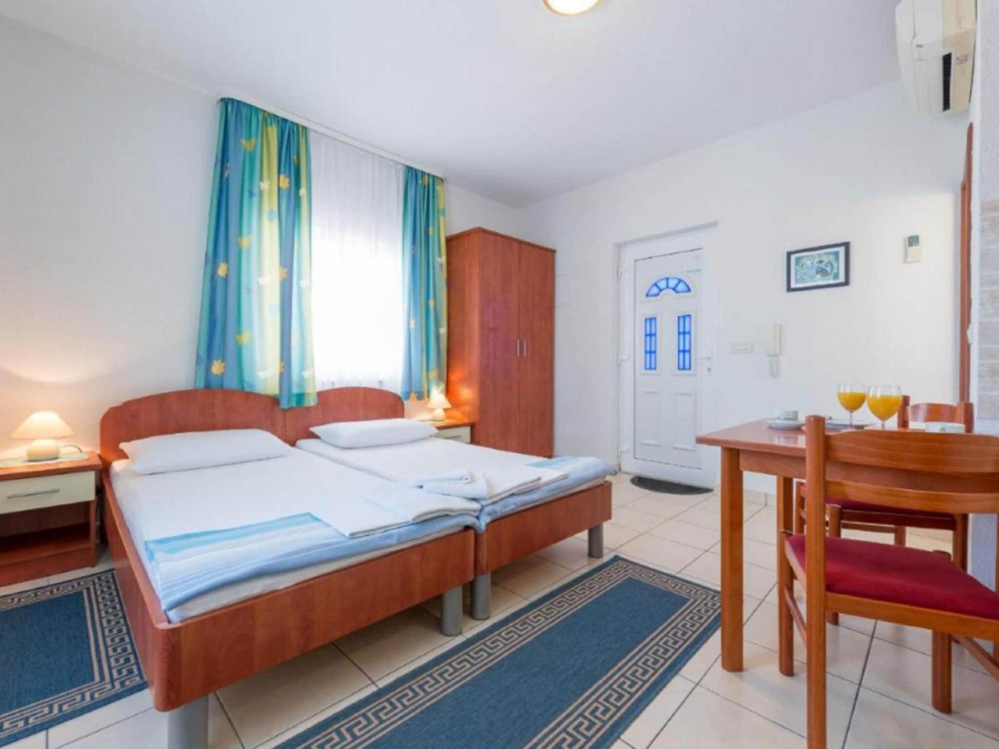 Borna Apartment *