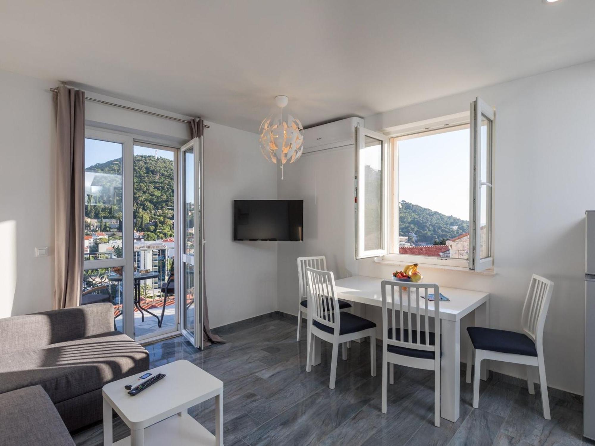 Apartment Begovi - One-bedroom Ekv *