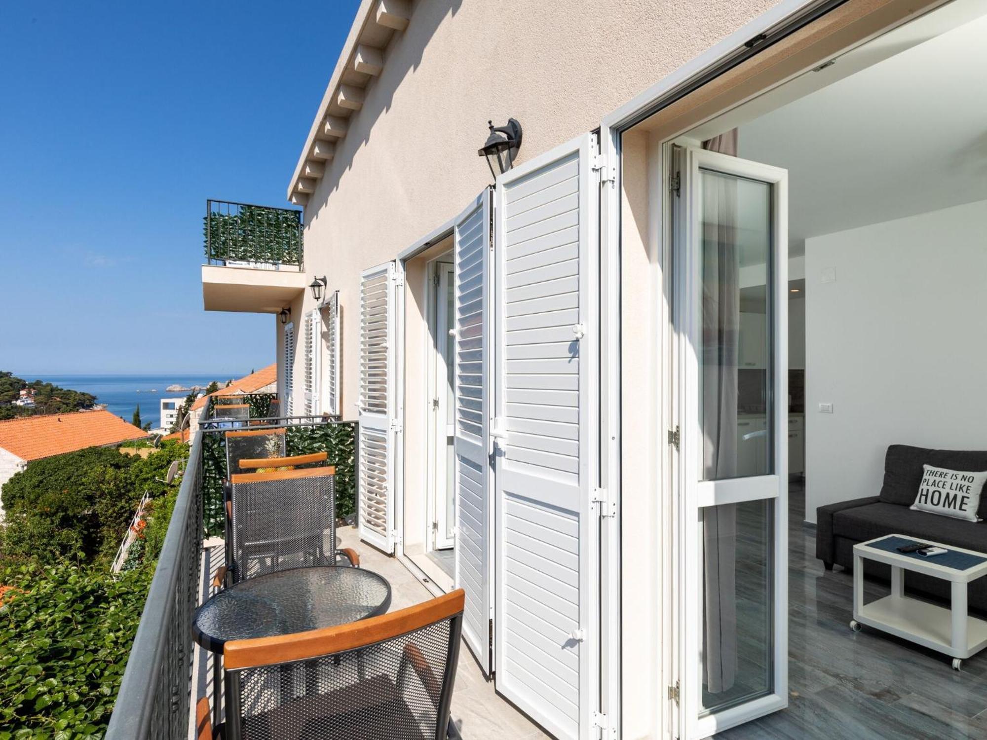 Begovi - One-bedroom Lilly Apartment *