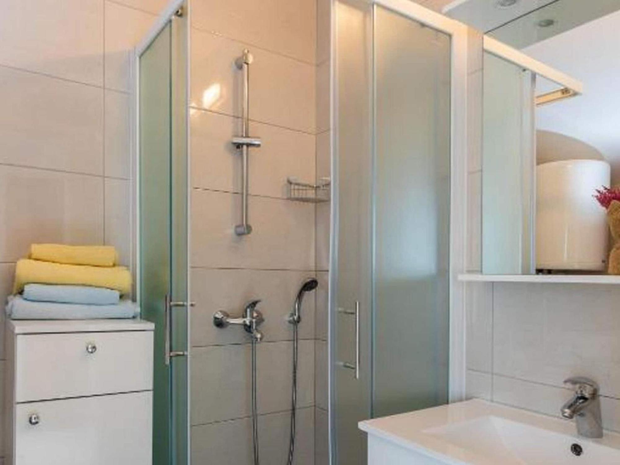 Katarina - Two-bedroom 4 Adults - Izme U Ribnjaka Street No 1 - #4 Apartment *