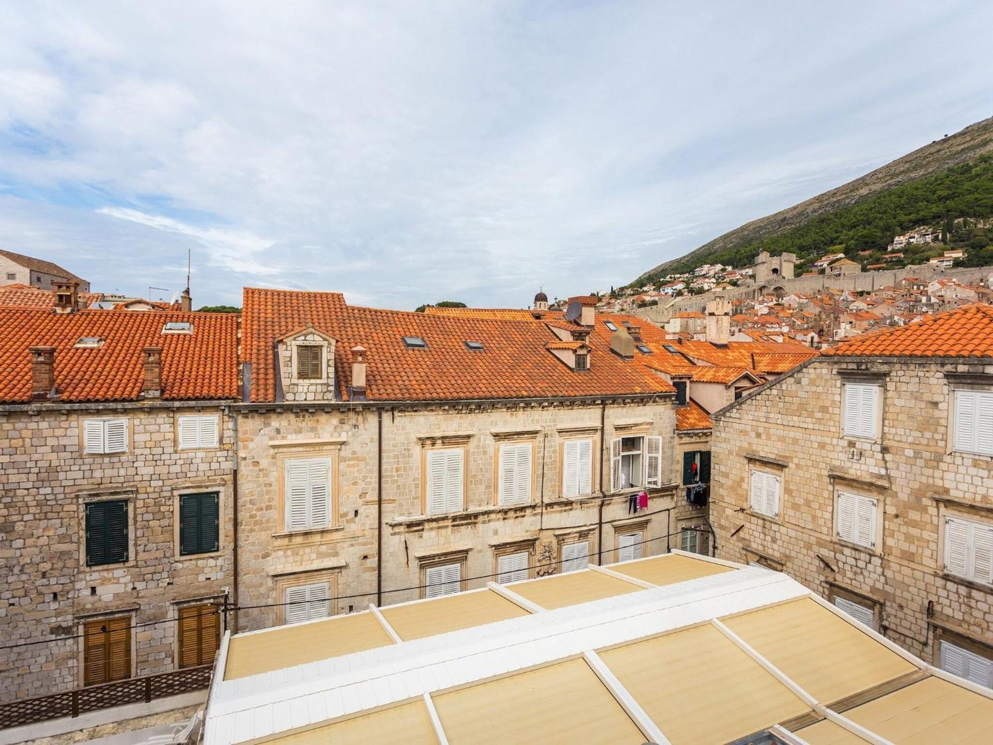 Mi Ko - Two Bedroom With View Apartment