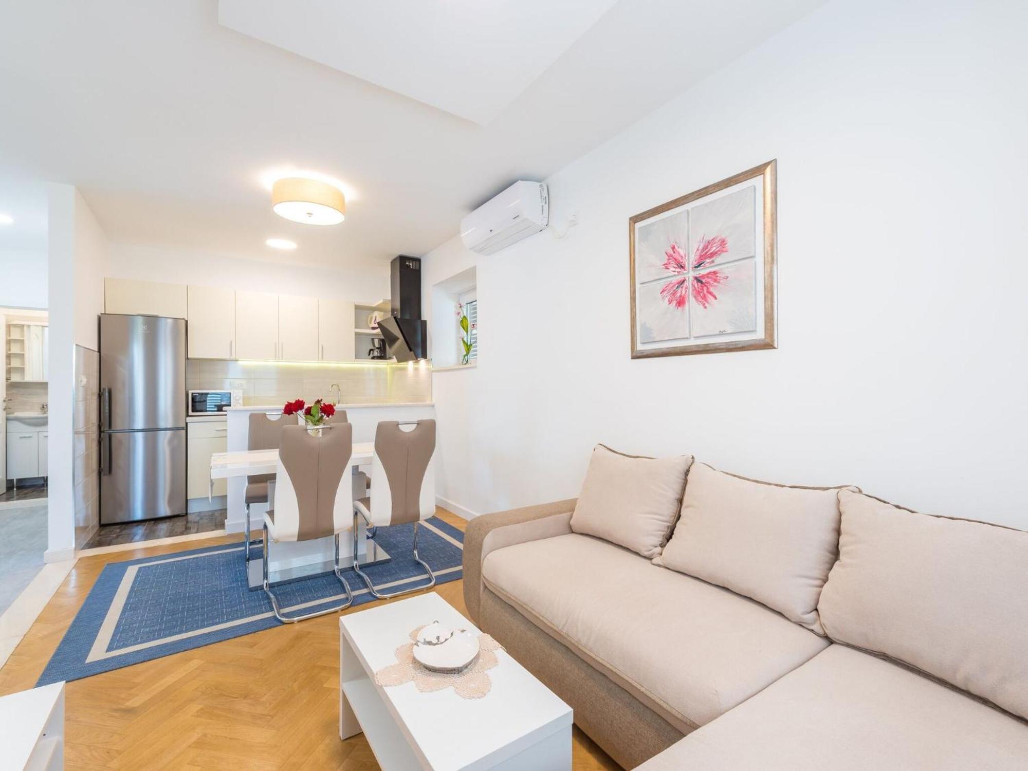 Apartment Lucija - Two Bedroom With Balcony And Sea View *