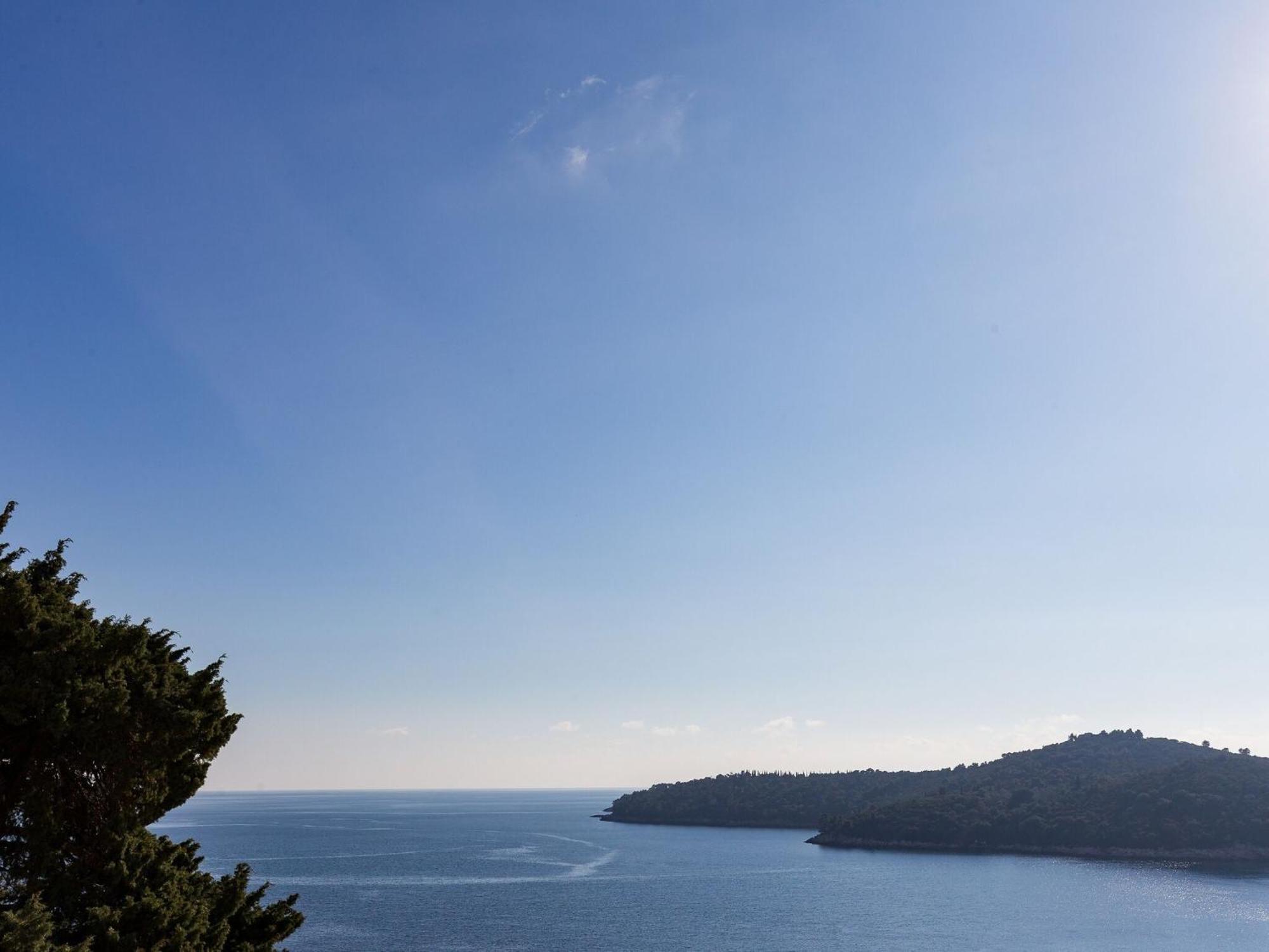 Ventula - Two Bedroom With Sea View Apartment *