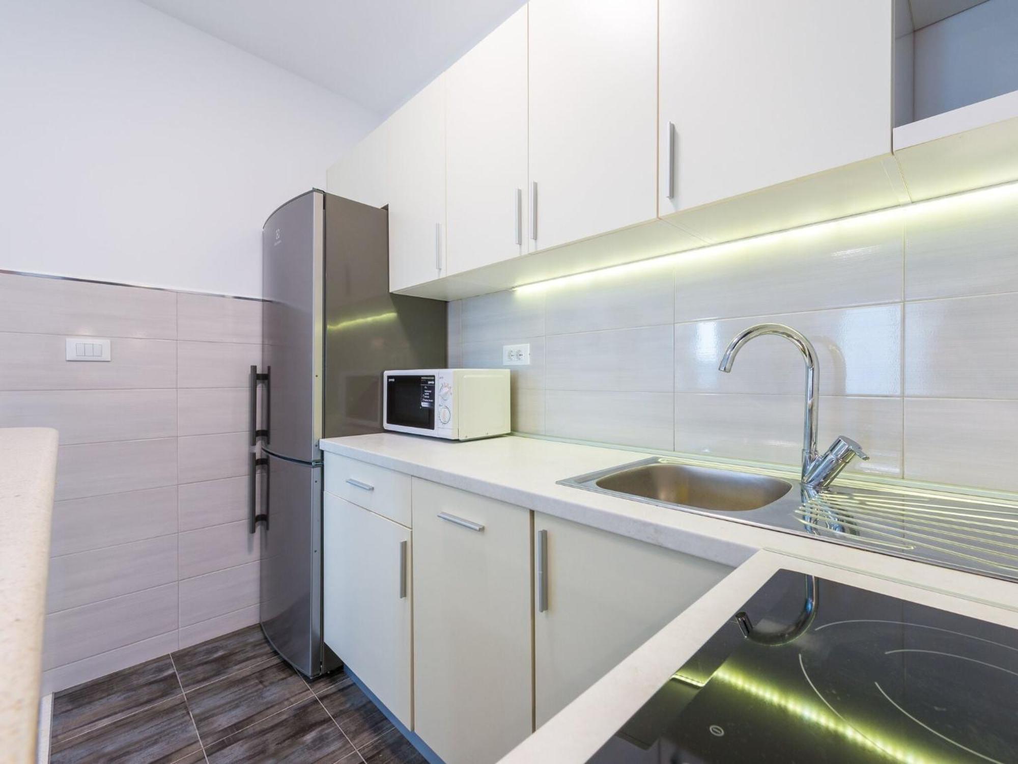 Apartment Lucija - Two Bedroom With Balcony And Sea View Dubrovnik