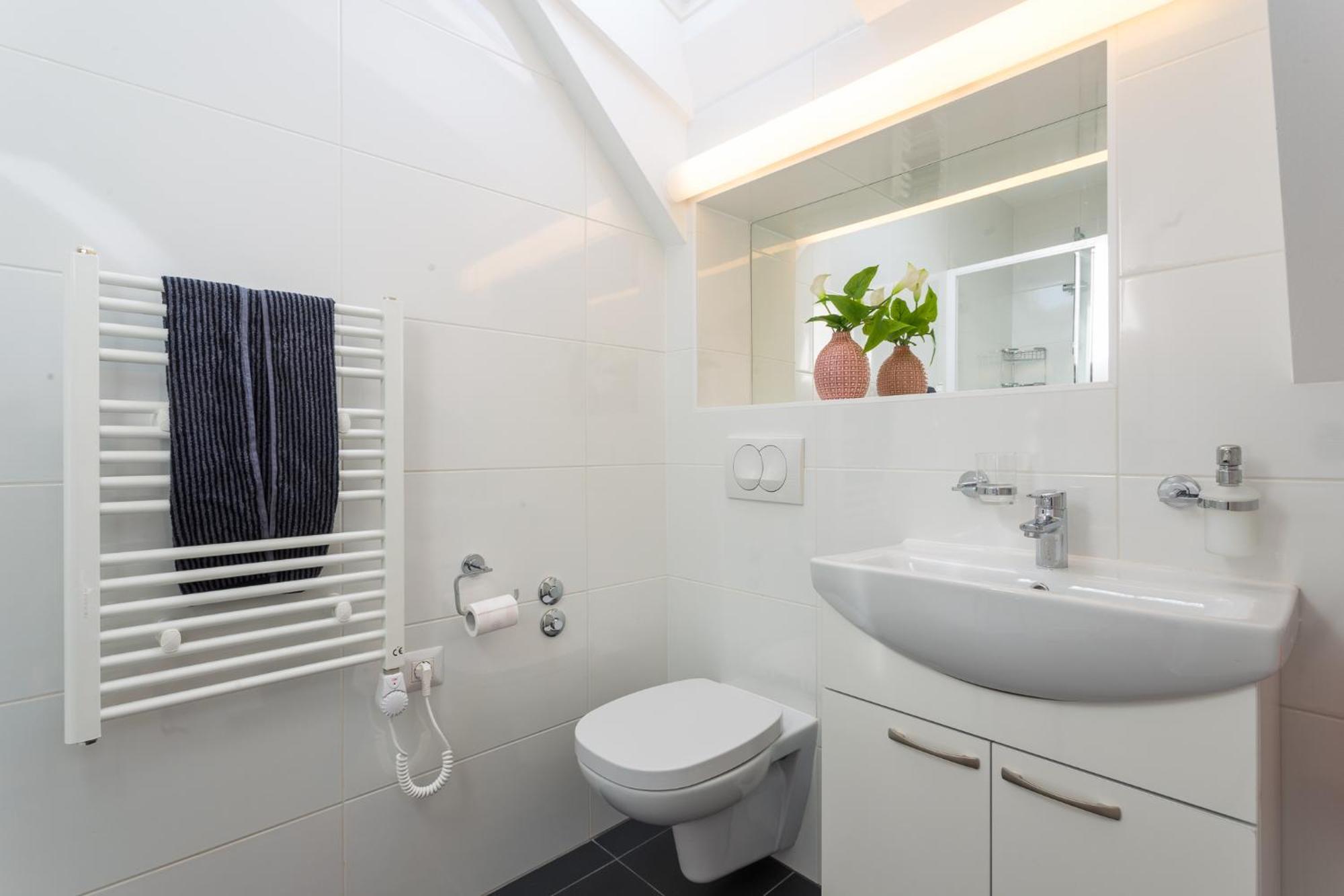 Presidential - Central Royal Palace - Old Town Apartment *