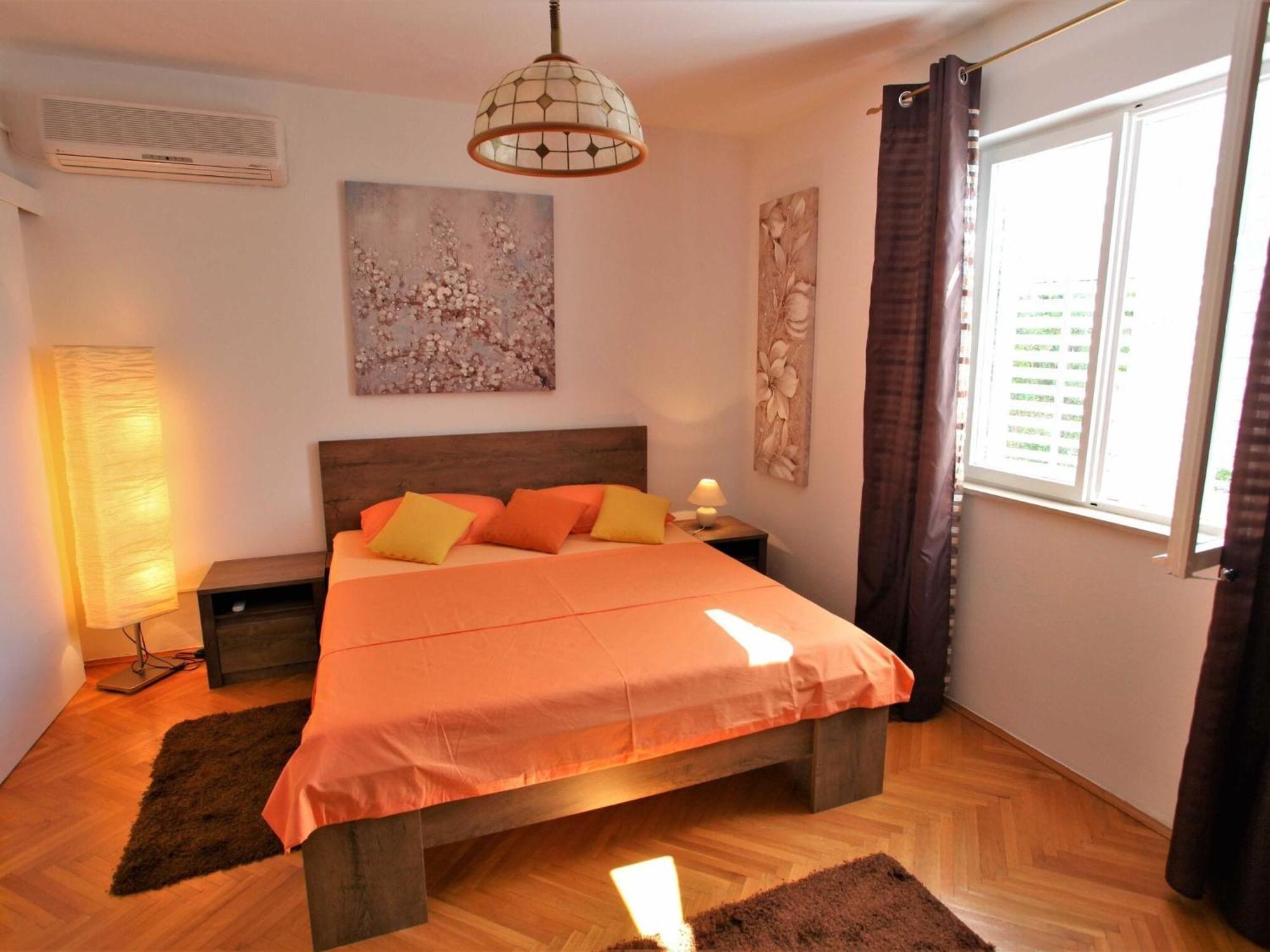 Garden M&m - One Bedroom Apartment *