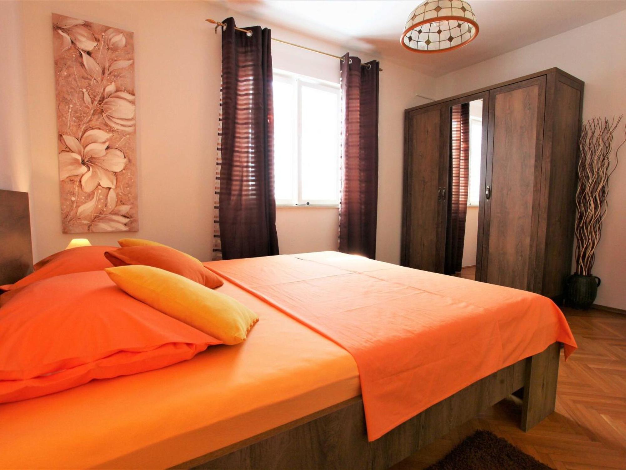 Garden M&m - One Bedroom *