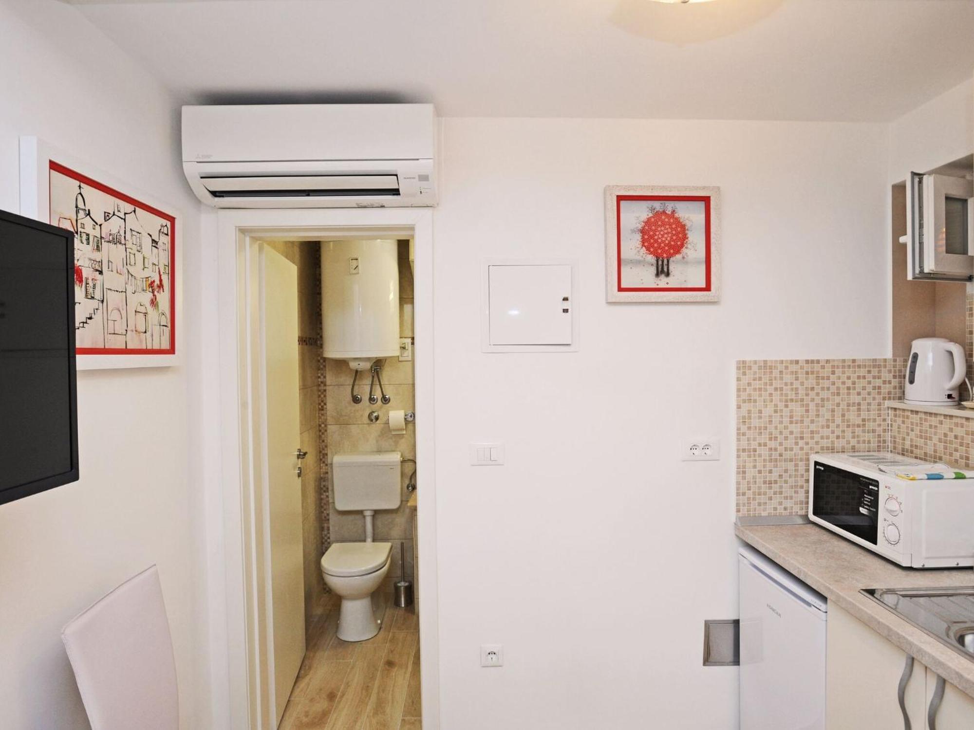 Nika Family - Basic With External Terrace And Sea View A5 Apartment
