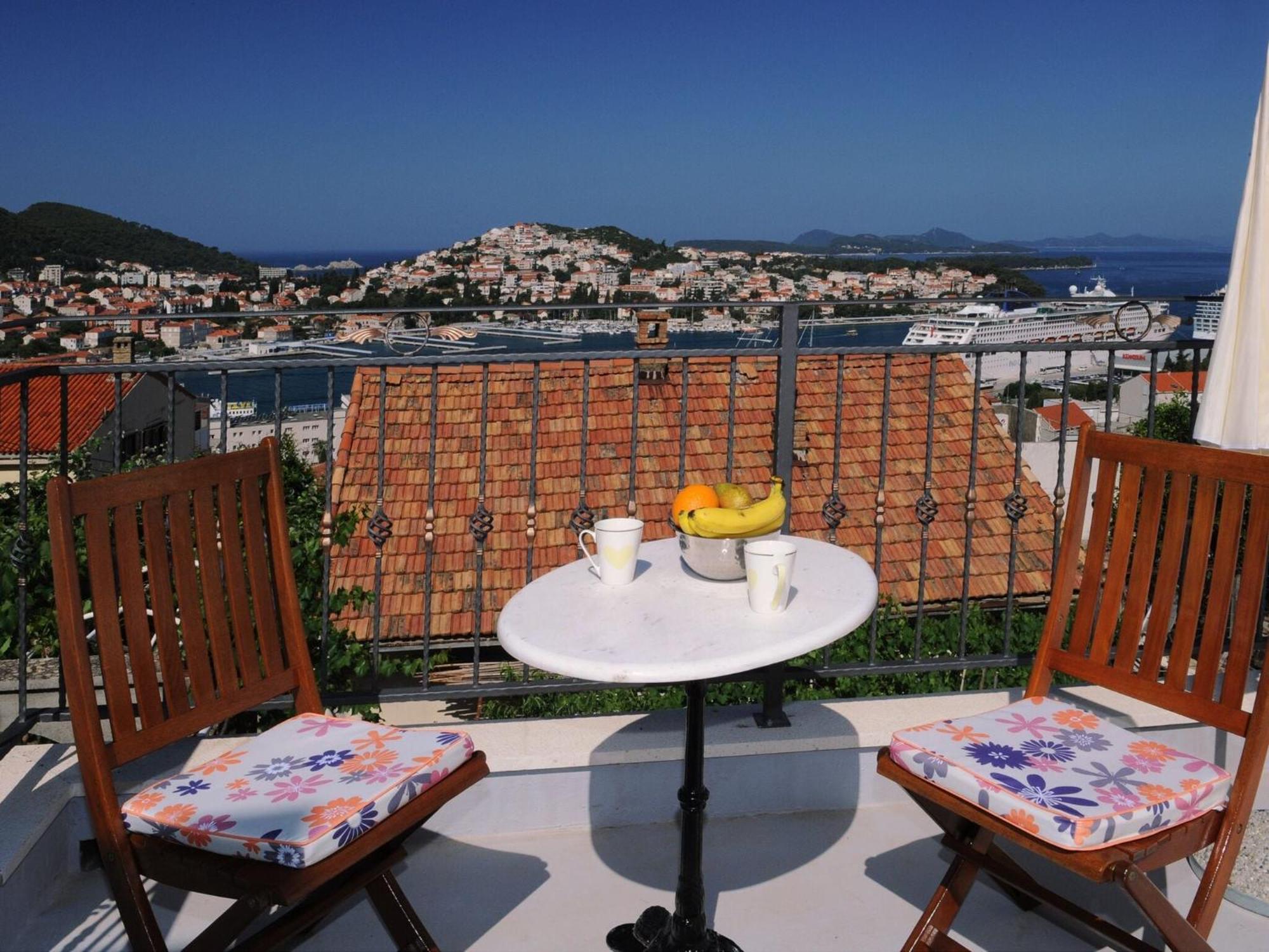 Nika Family - Basic With External Terrace And Sea View A5 Apartment *
