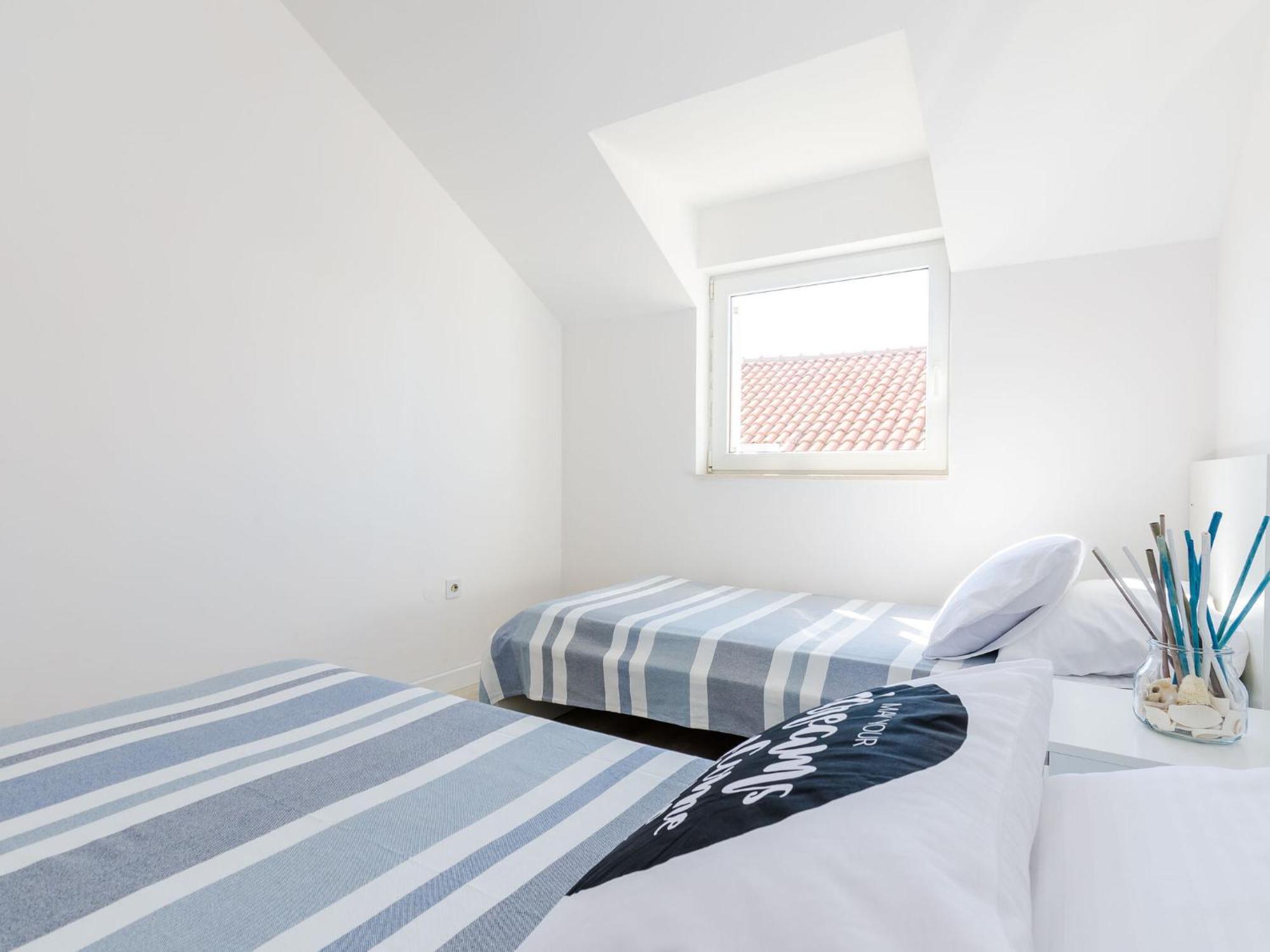 Sea Shell - Triplex Three-bedroom With Terrace