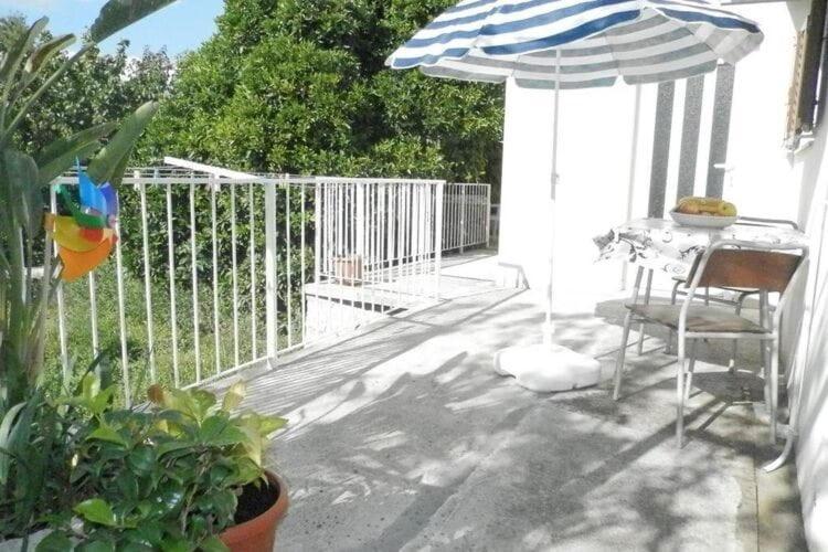 Hortenzia - One-bedroom With Terrace-2 Apartment