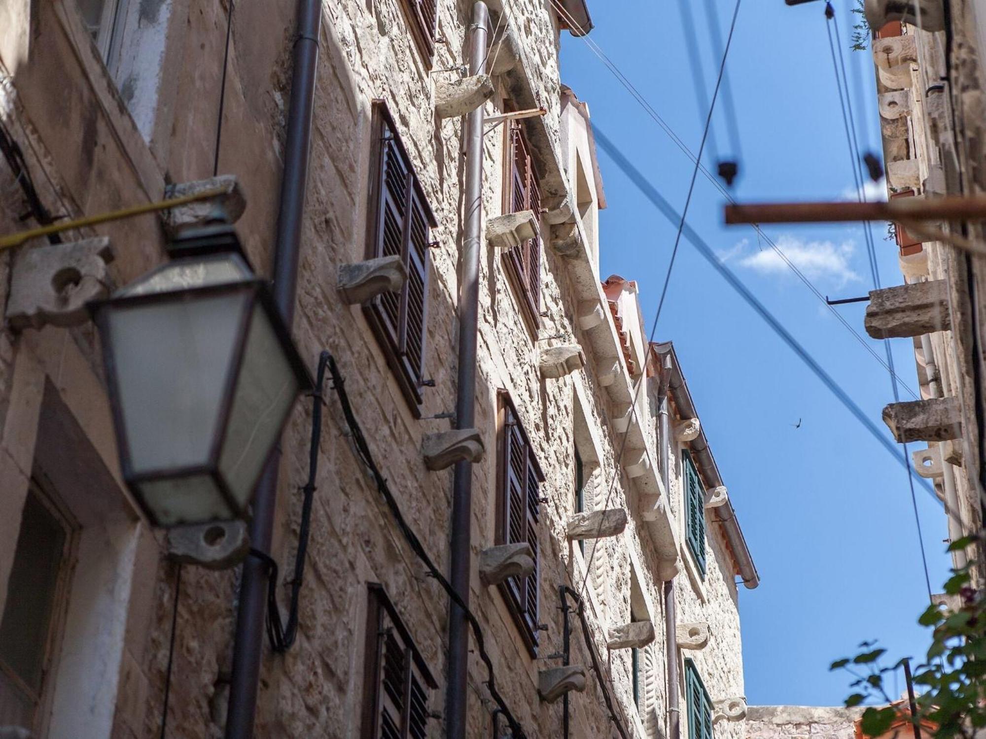 Noa Old Town - - First Floor Apartment