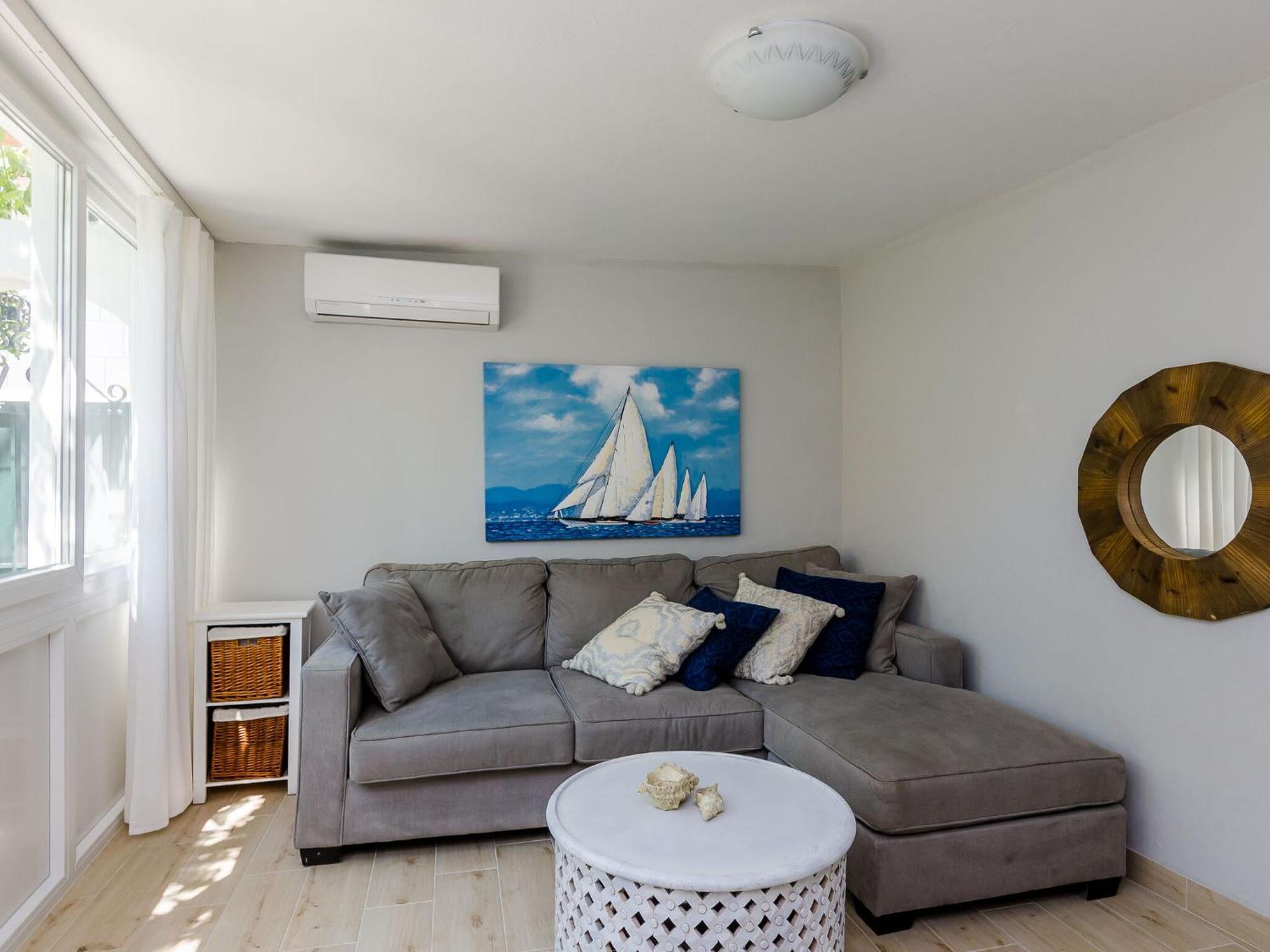 Plo E - Two Bedroom With Sea View - Iva Racica 12 Street Apartment Dubrovnik