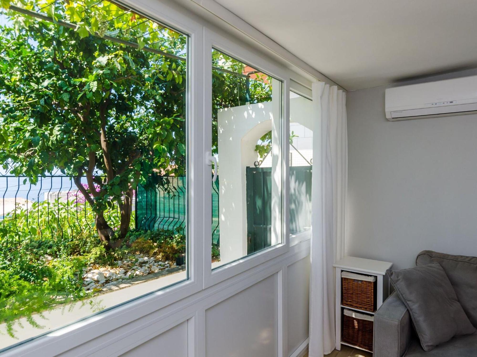Apartment Plo E - Two Bedroom With Sea View - Iva Racica 12 Street