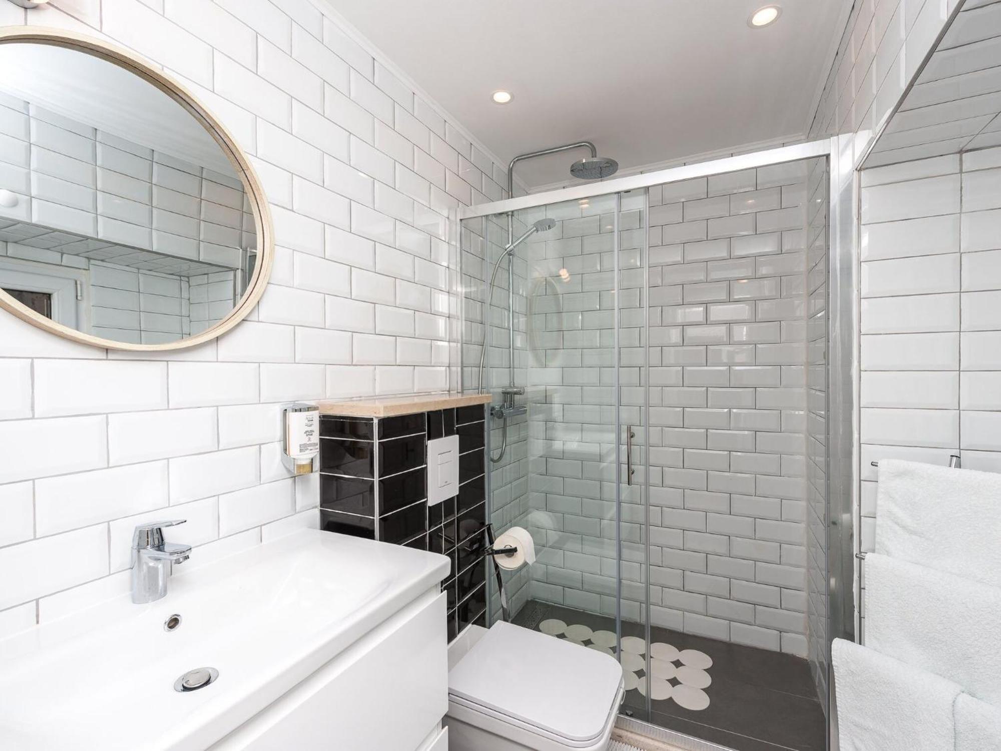 Simovi - Two Bedroom With View Apartment