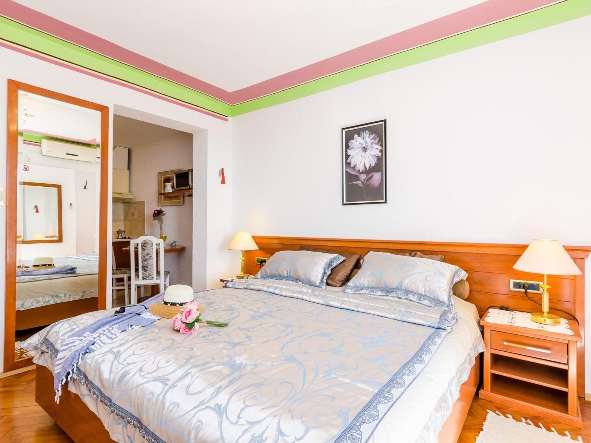 Nicol - With Terrace Appartement *