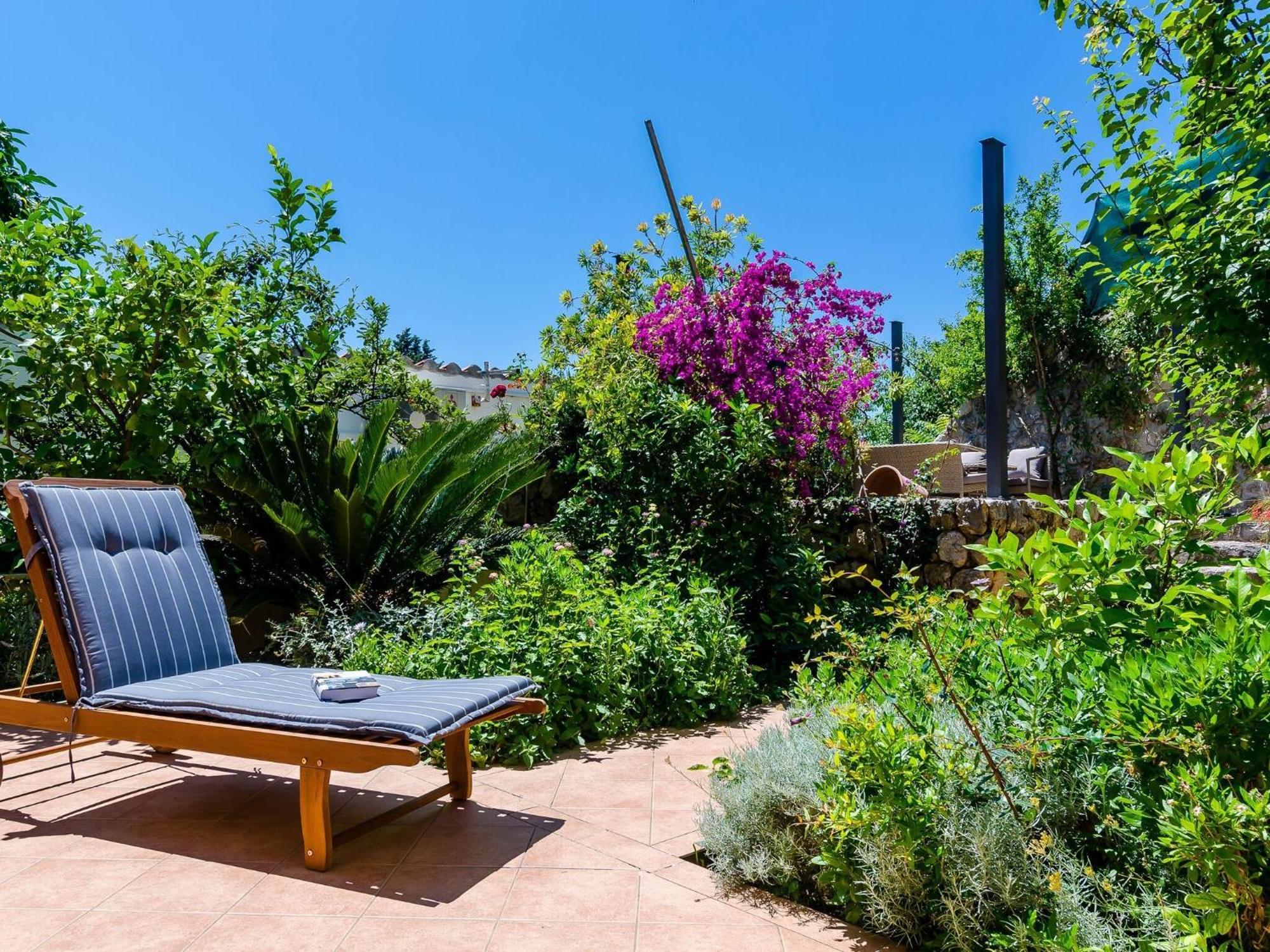 Private Garden - Two-bedroom With Garden And Terrace Dubrovnik