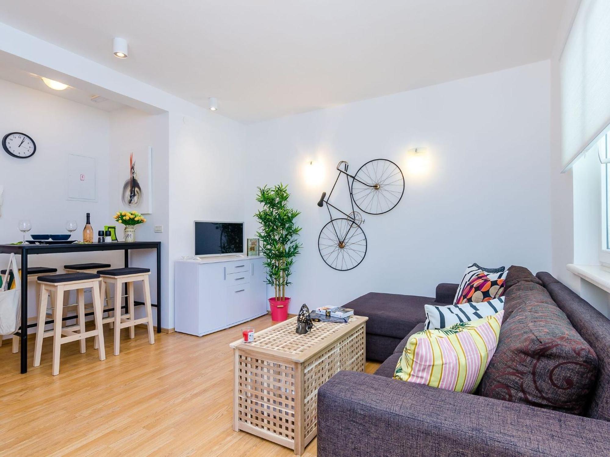 Private Garden - Two-bedroom With Garden And Terrace *
