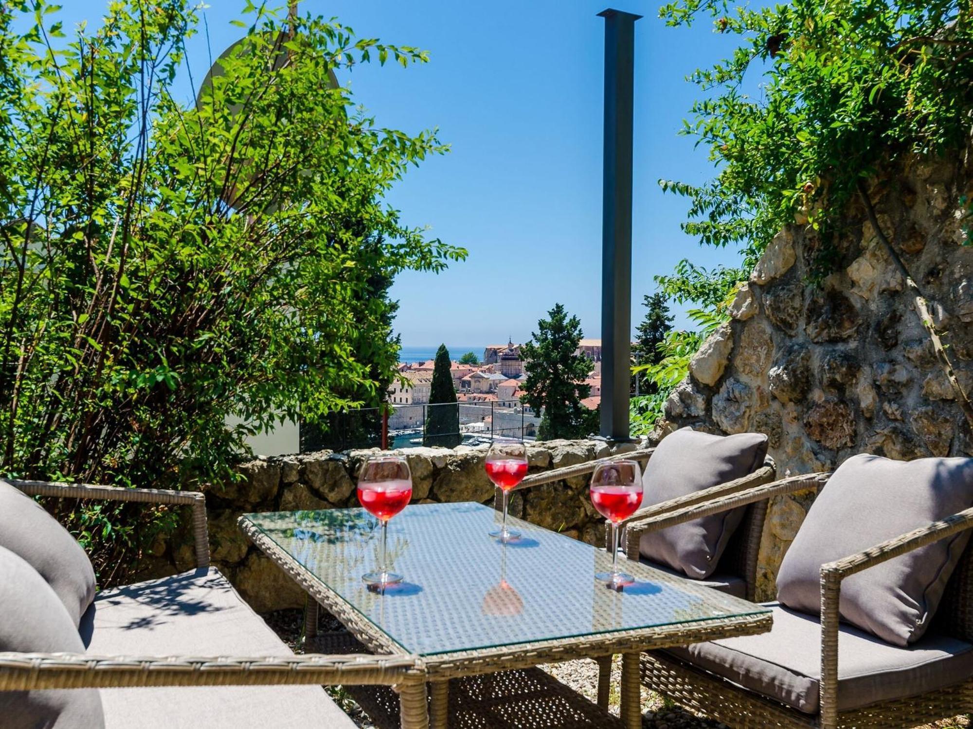Apartment Private Garden - Two-bedroom With Garden And Terrace Dubrovnik