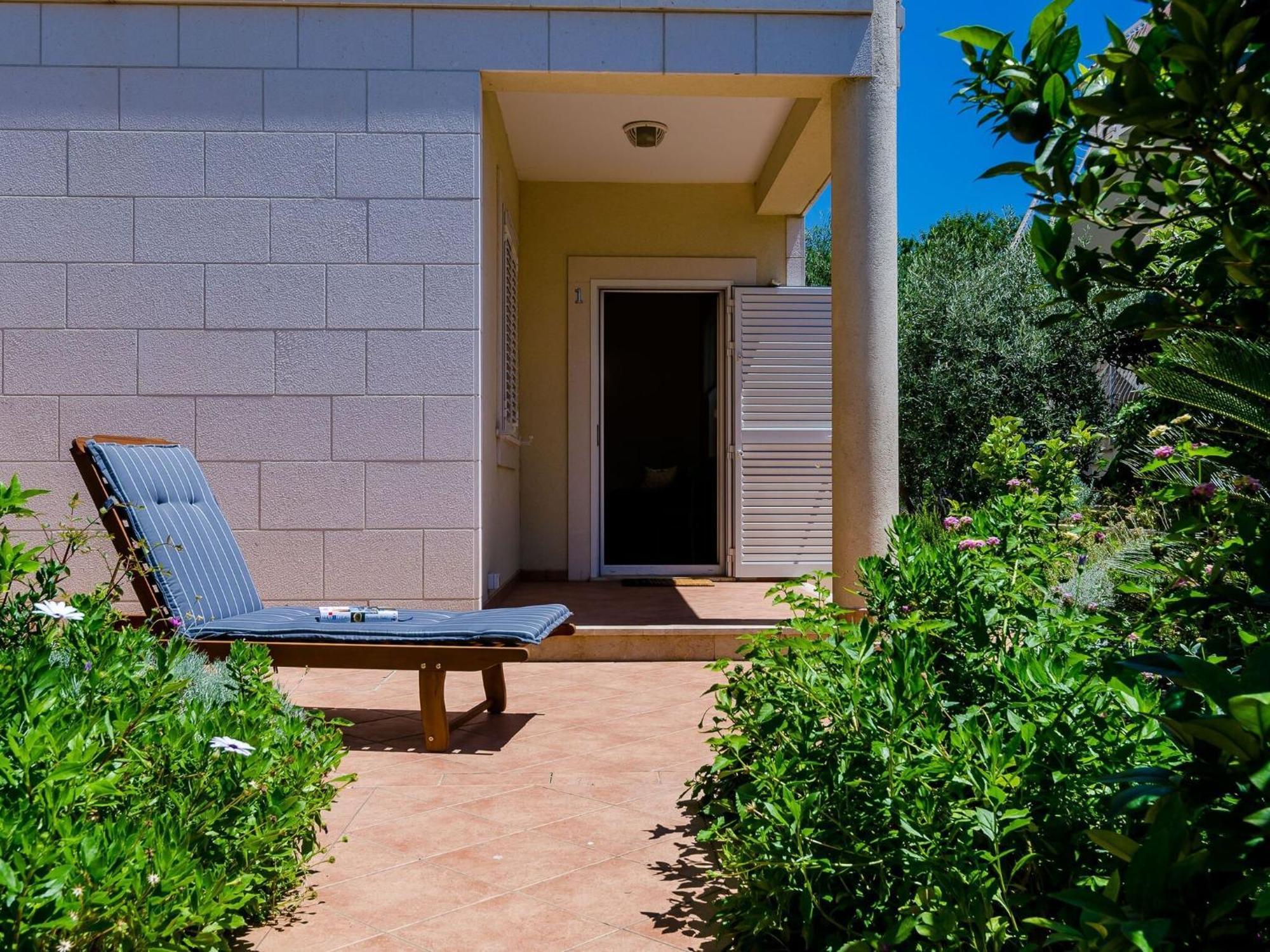 Private Garden - Two-bedroom With Garden And Terrace Apartment Dubrovnik