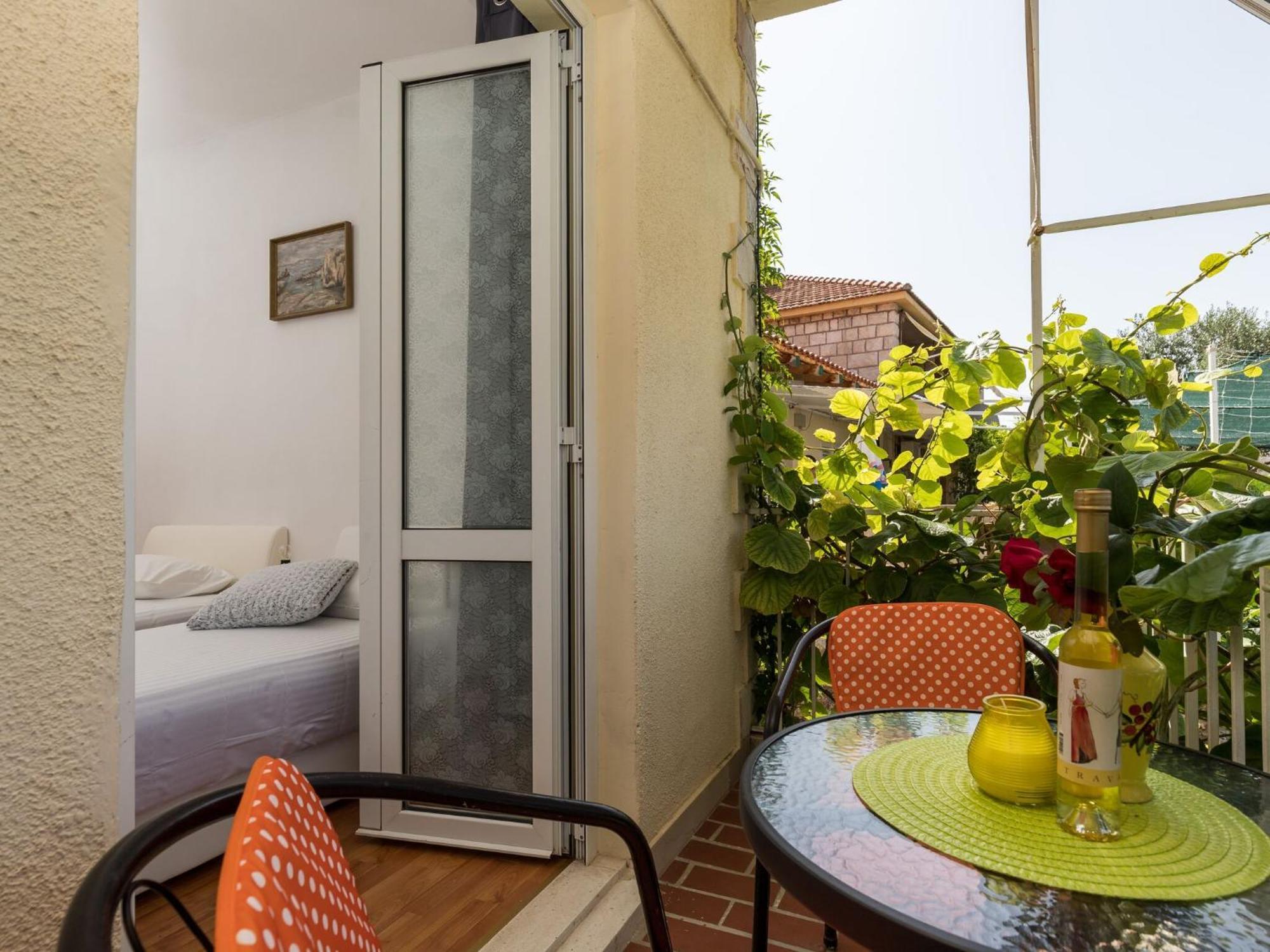 Apartment Bradas- Twin With Shared Bathroom No4 *