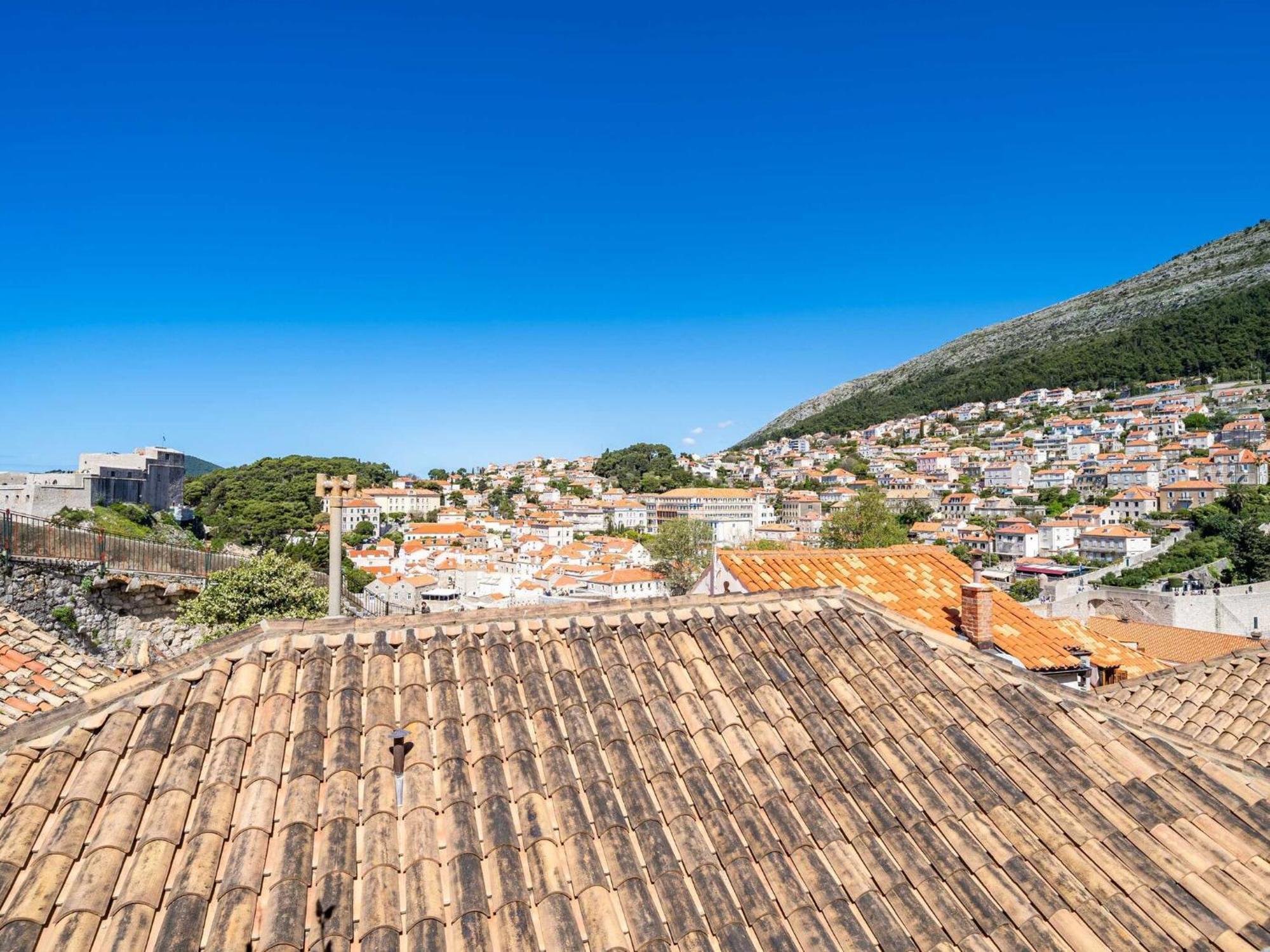 Foteza - Duplex Two Bedroom Second Third Floor