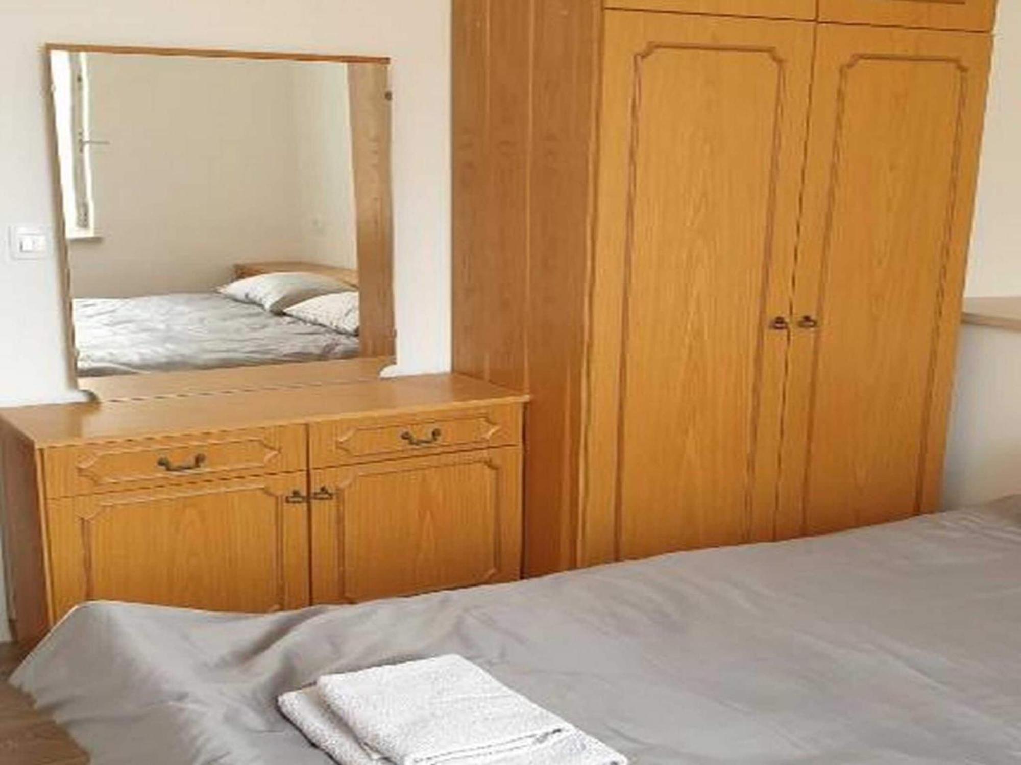 Apartment Pk - - Two Bedroom With View - 2