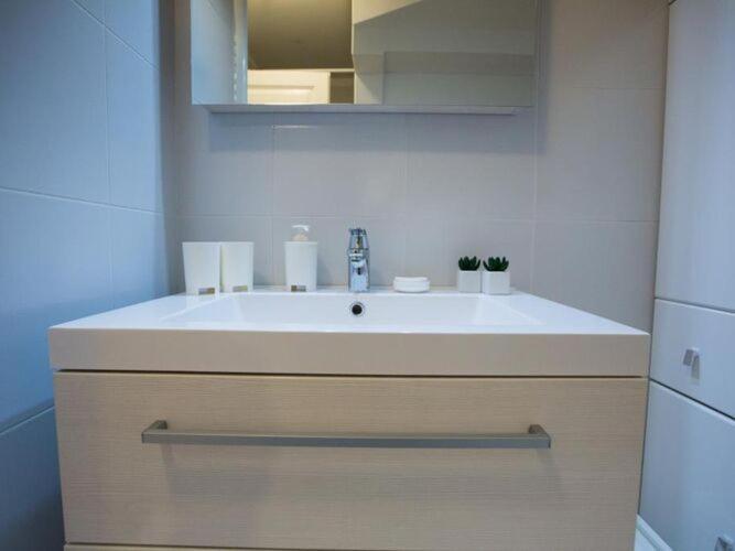 Nera - Triplex Two Bedroom With Balcony And Sea View * Dubrovnik