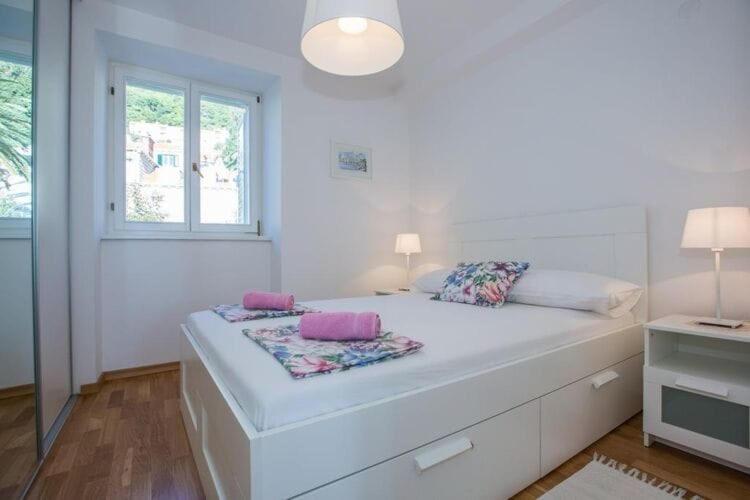 Apartment Nera - Triplex Two Bedroom With Balcony And Sea View Dubrovnik