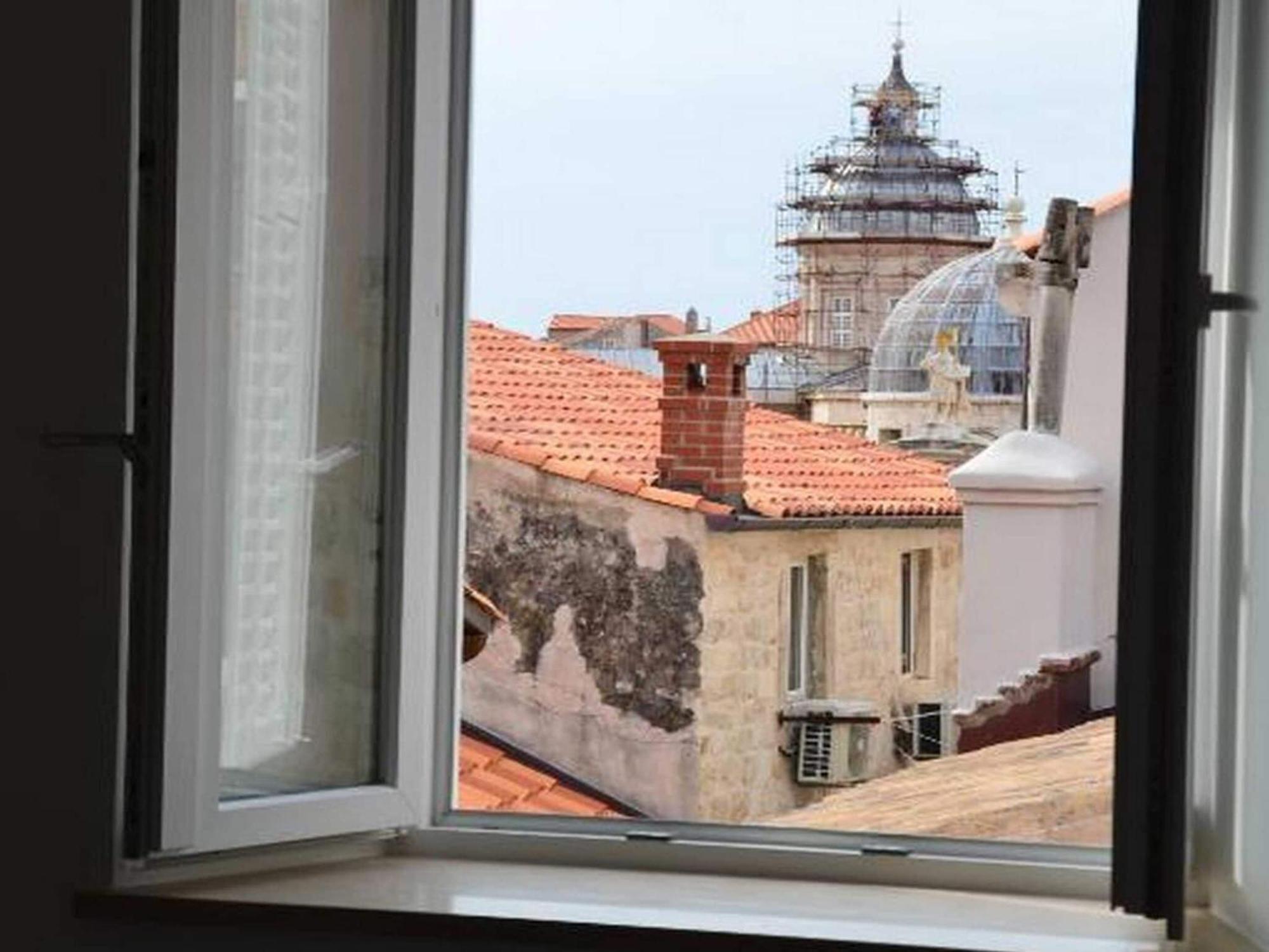 Apartment Pk - - Two Bedroom With View - 2 *