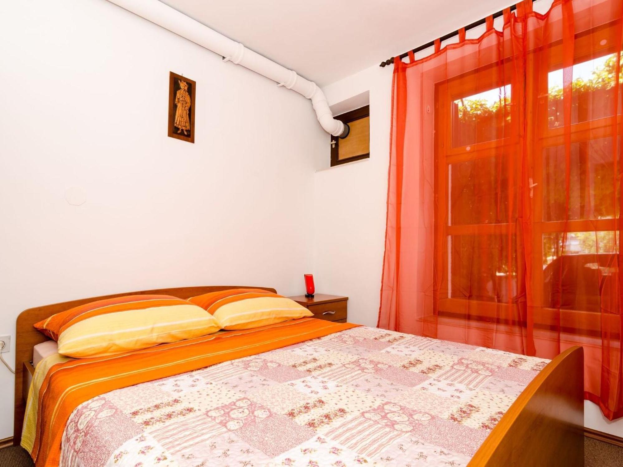 Apartment Berk - One-bedroom With Terrace