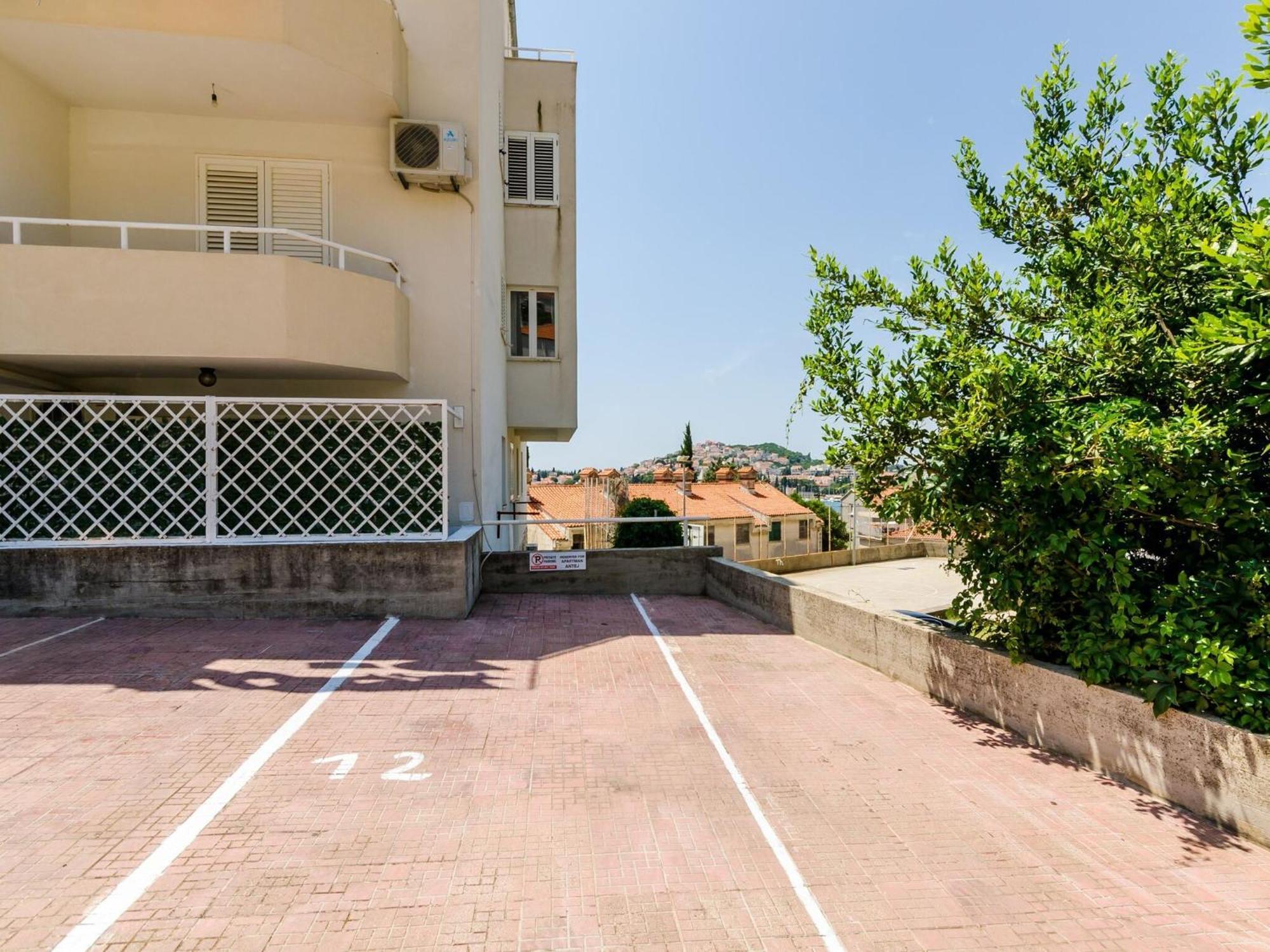 Antej - One Bedroom With Terrace And View Apartment