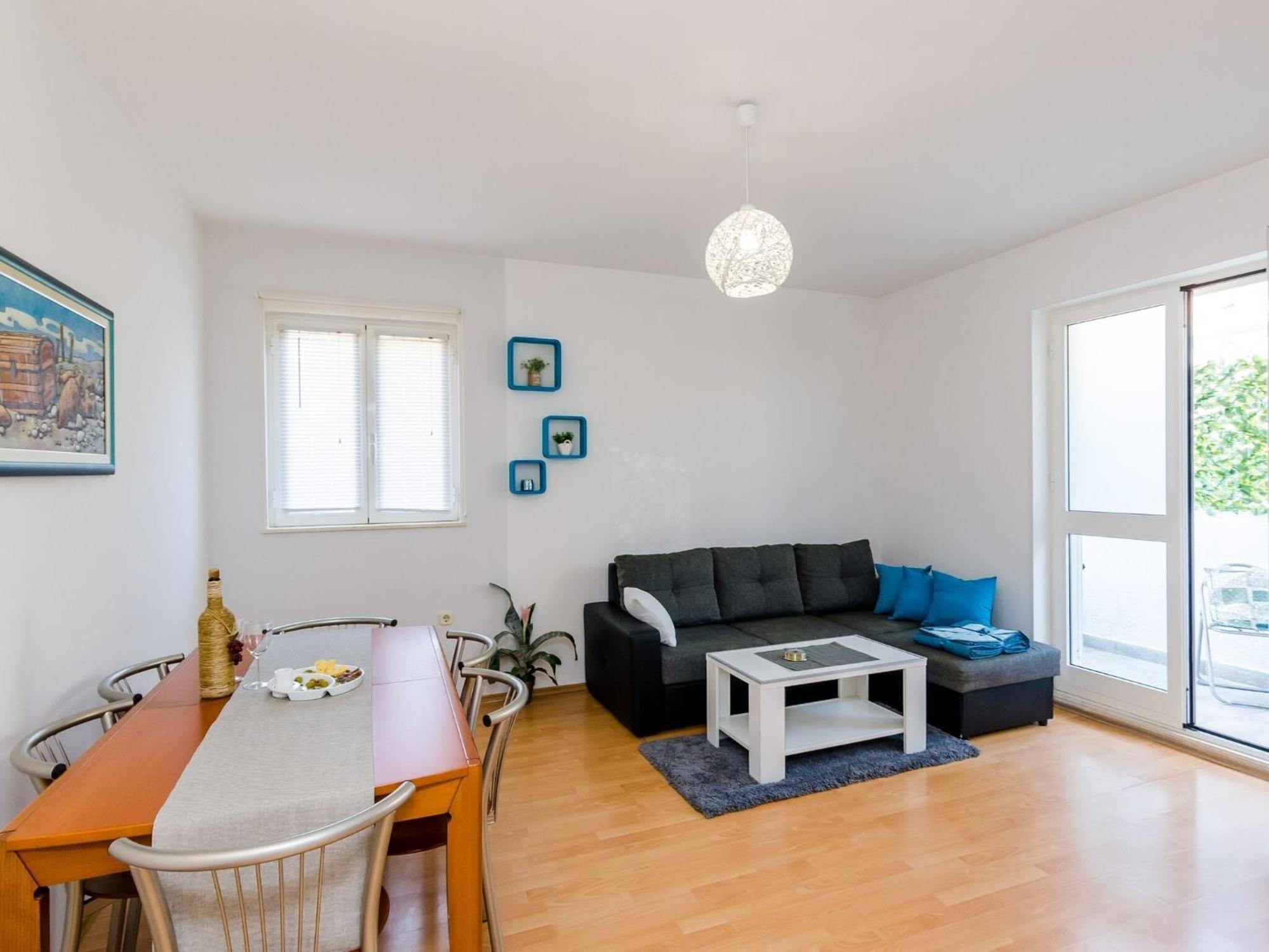 Antej - One Bedroom With Terrace And View Apartment *