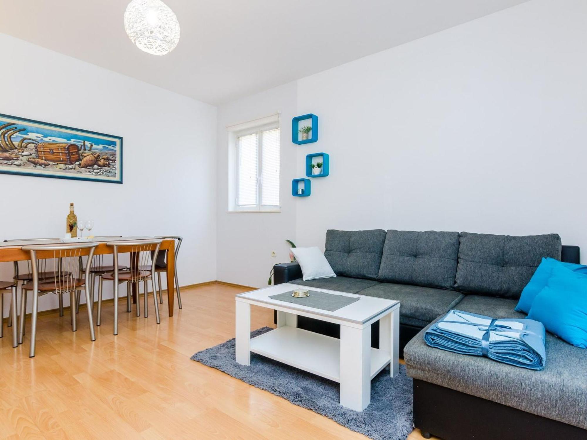 Antej - One Bedroom With Terrace And View