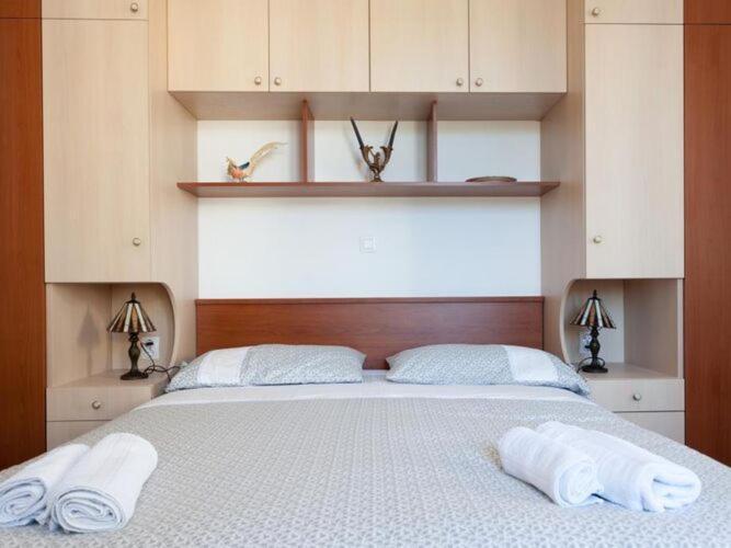 Iveta - Two-bedroom With Terrace And Sea View Nik A Apartment *