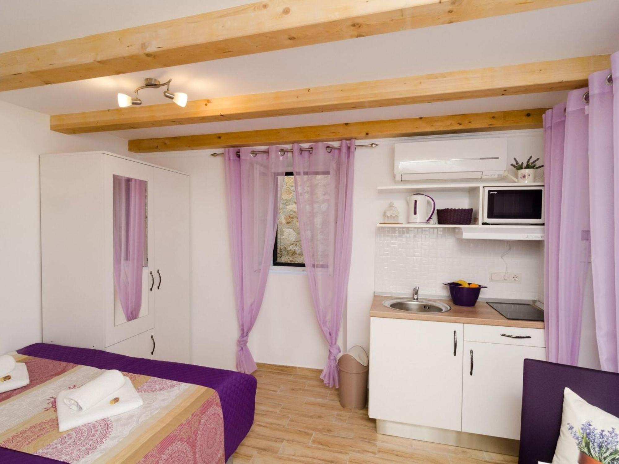 Lavender Garden - Comfort Ground Floor - 2 Apartment *