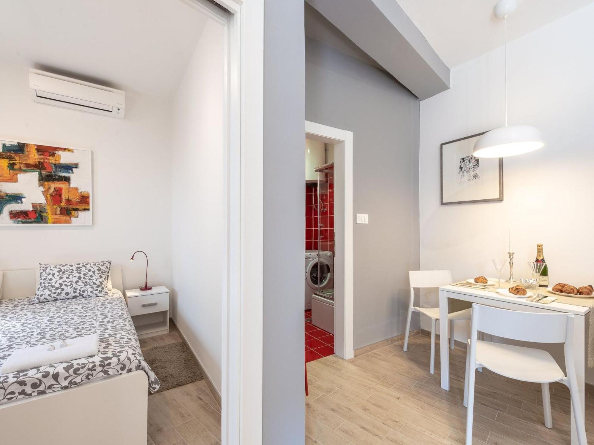 Apartment Romance - One Bedroom With Terrace R1 *